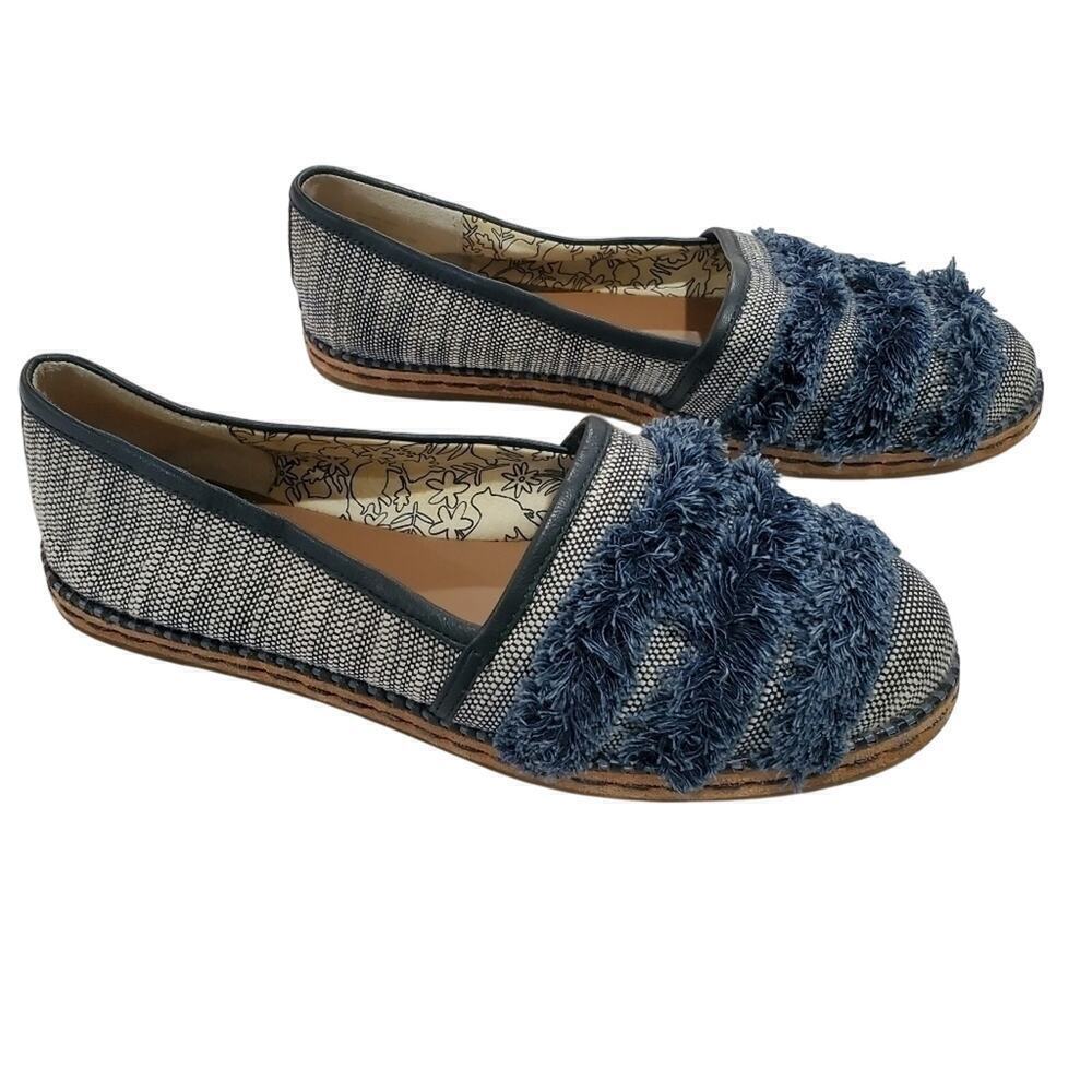 Ellen DeGeneres Nolana Flats Womens Size 6.5 Blue Fluffy Slip On Leather Boho